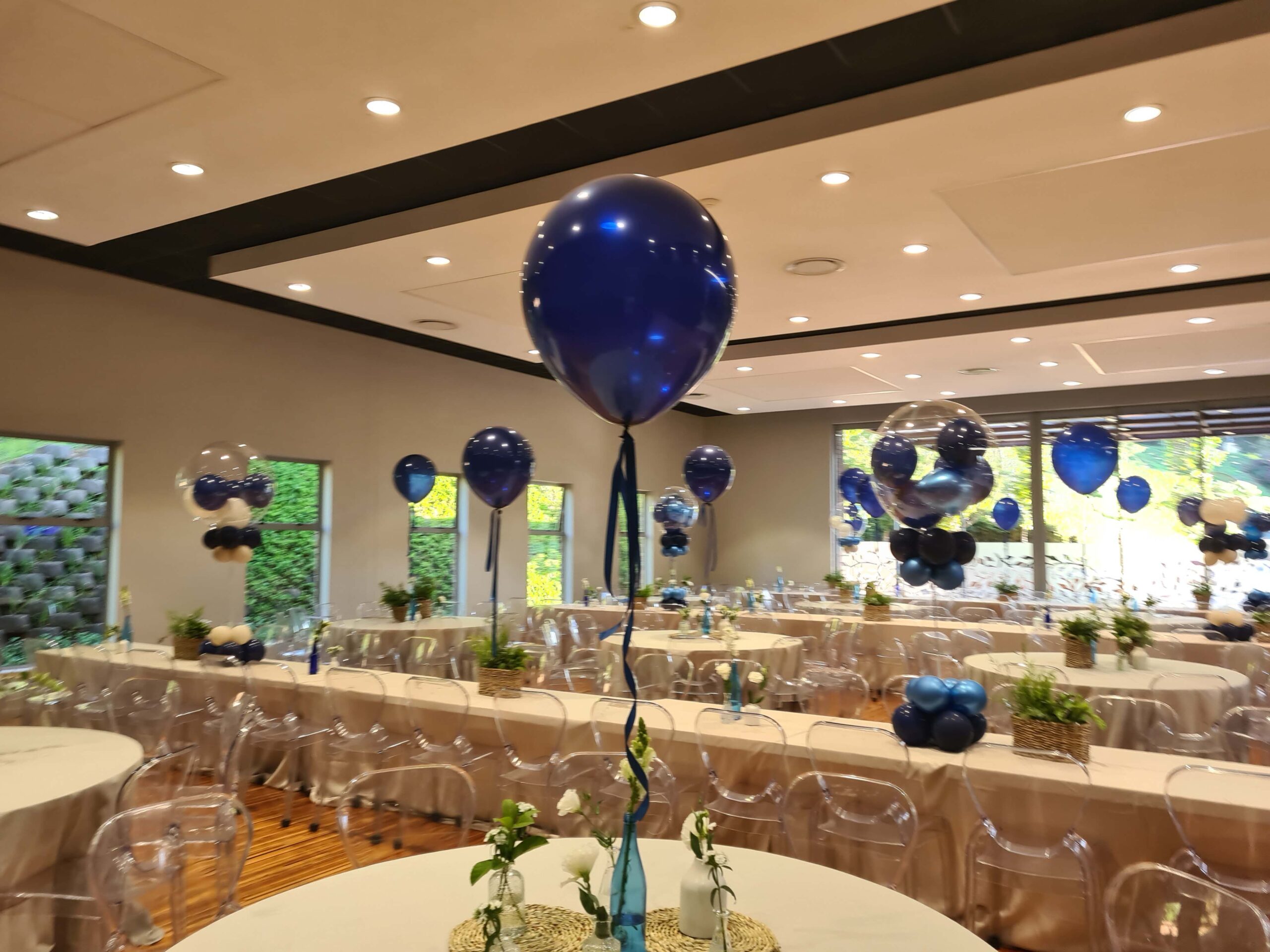 18" Standard Helium Balloon Centerpiece - Image 7