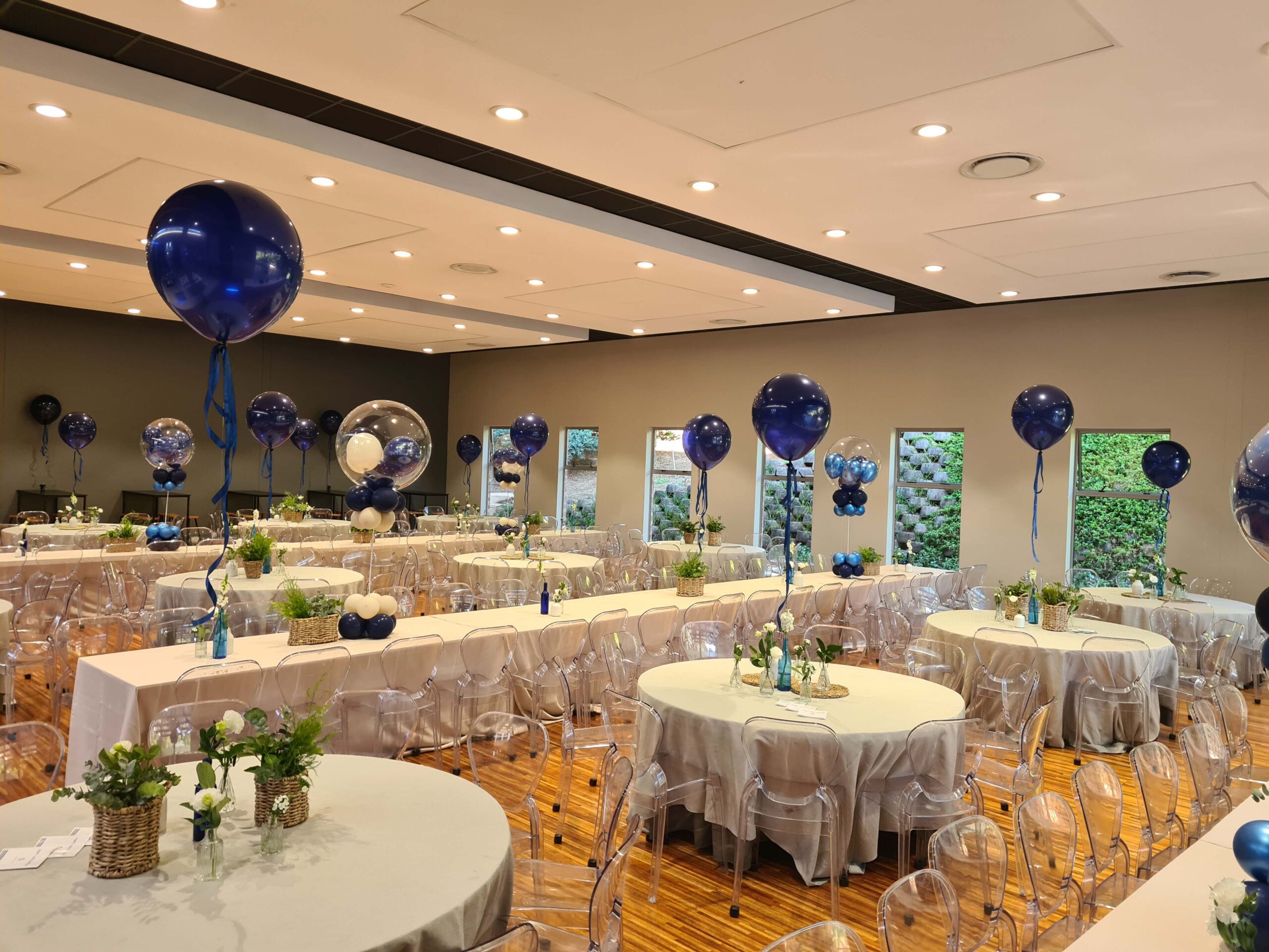 18" Standard Helium Balloon Centerpiece - Image 3