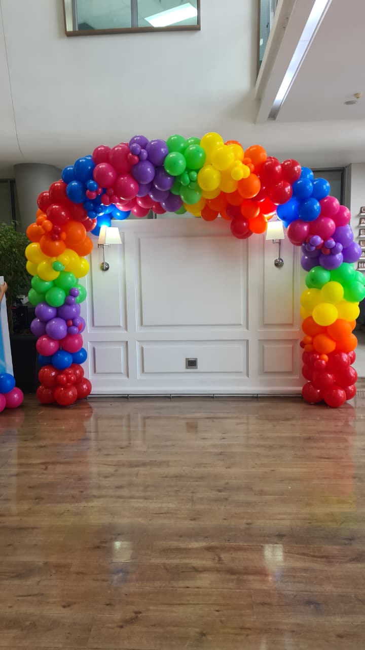 Organic Balloon Arch Arch 1.9 x 2m - Image 3